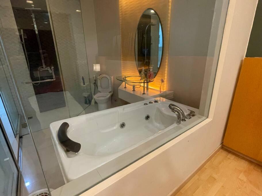 Stylish Romantic Couples Getaway At Kl City 1419 Kuala Lumpur Eksteriør billede